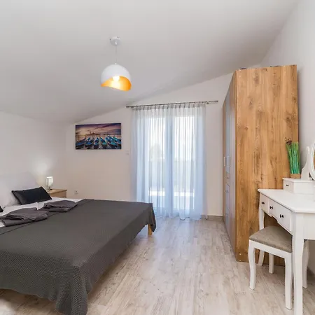 Zara Villa