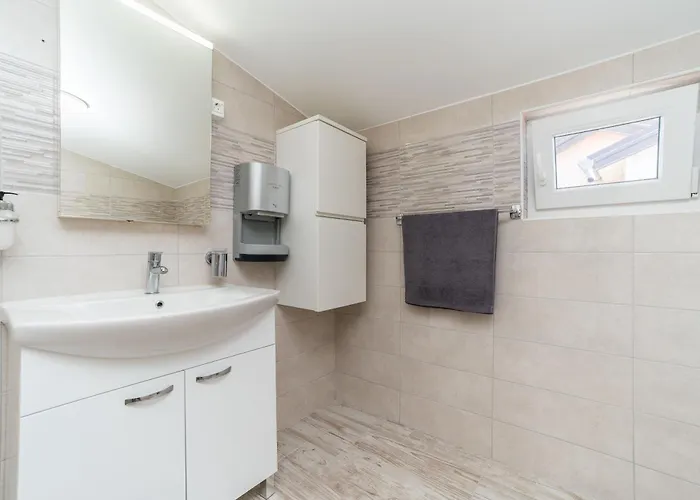 Вилла Zara Нин